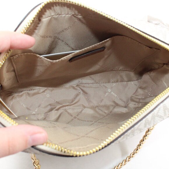 NWT Michael Kors Jet Set Large East West Zip Chain Logo Crossbody Bag in Vanilla - Picture 8 of 10